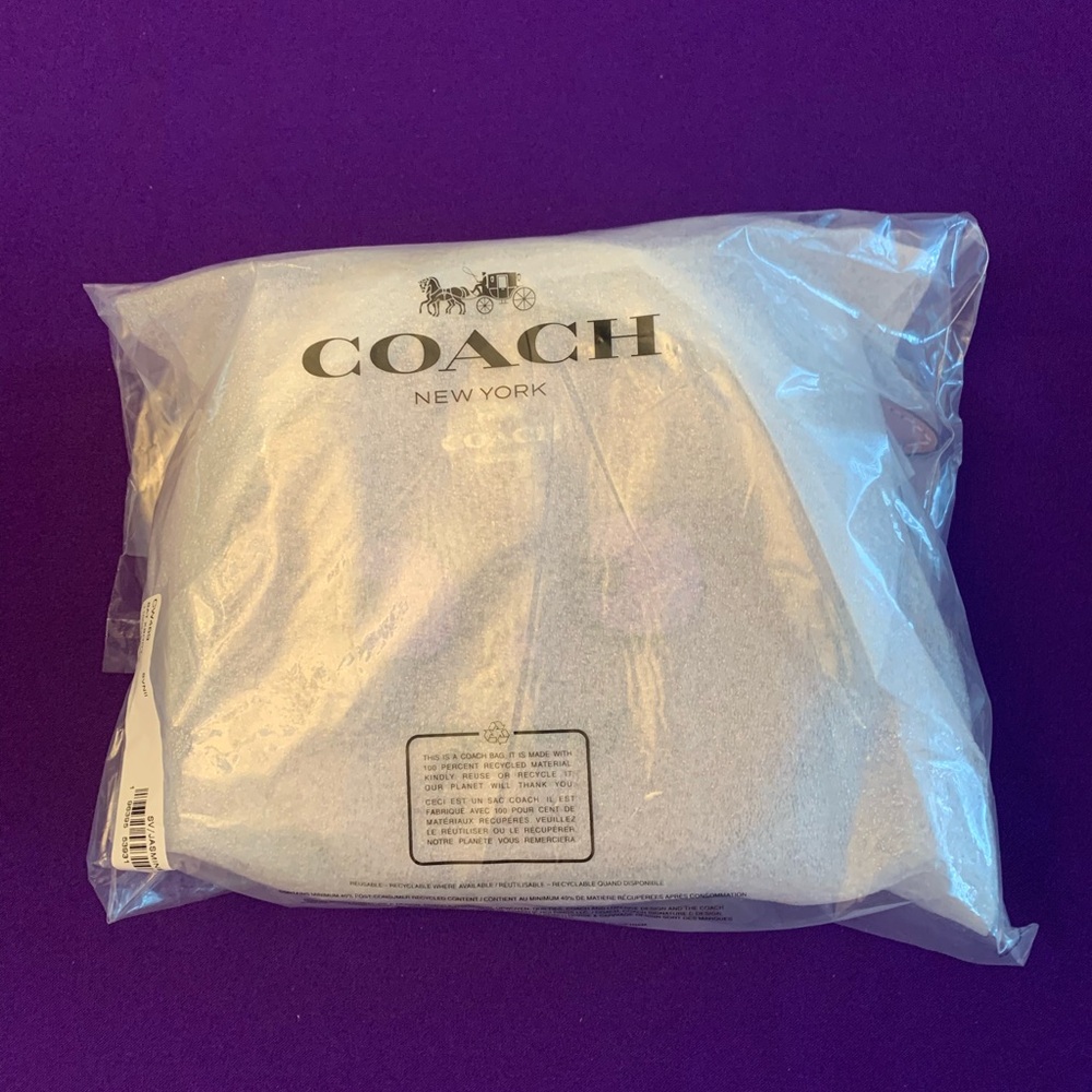 💜🦇Coach Halloween bat crossbody bag purse canteen 2024 NEW IN PACKAGE 🦇💜 - Picture 6 of 10